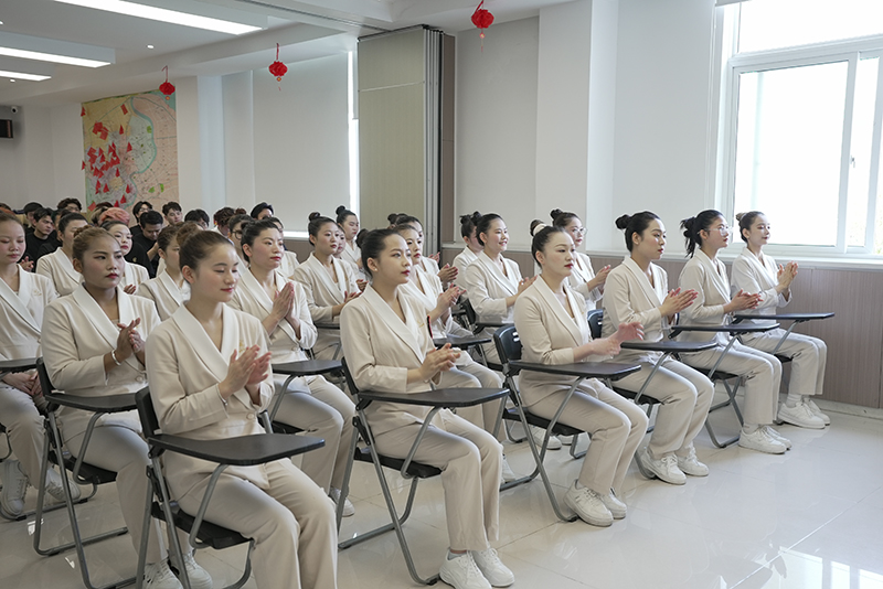 考美容師證多少錢？全面解析考取費(fèi)用